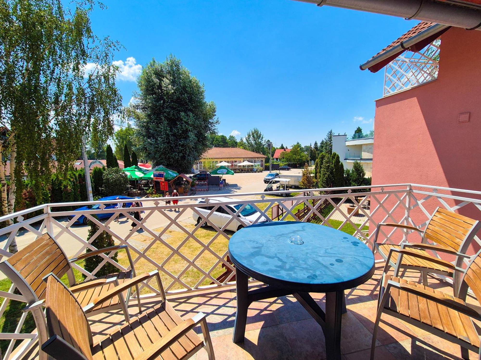 Ildiko Apartmanhaz Zamardi Exterior photo