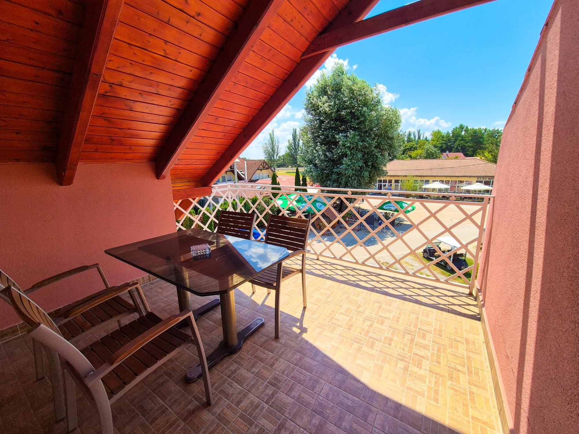 Ildiko Apartmanhaz Zamardi Exterior photo