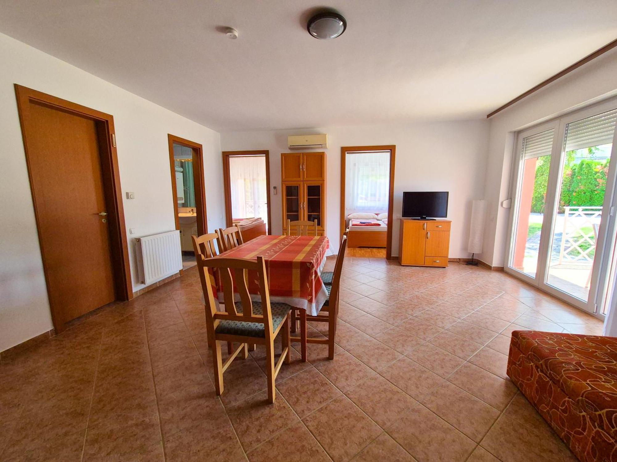 Ildiko Apartmanhaz Zamardi Exterior photo